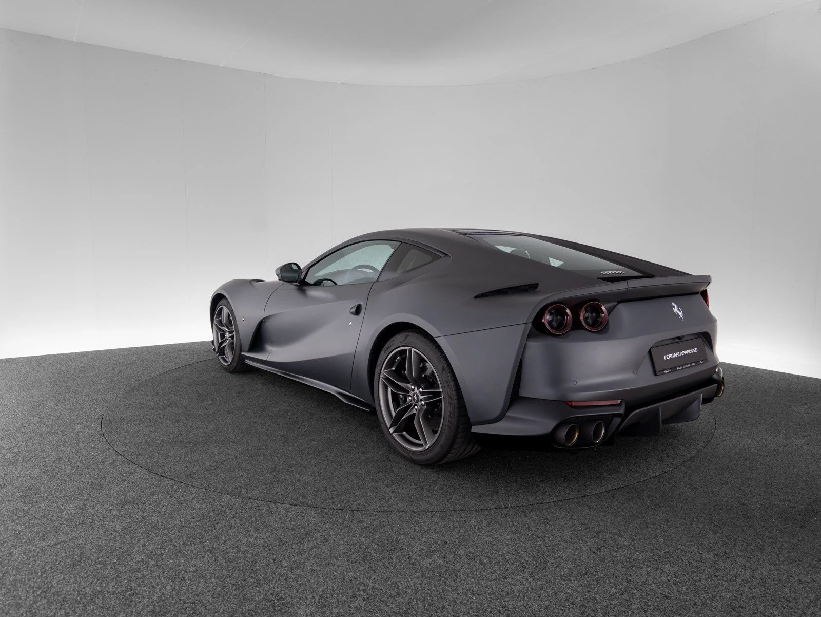 Ferrari 812 Superfast, 7/10
