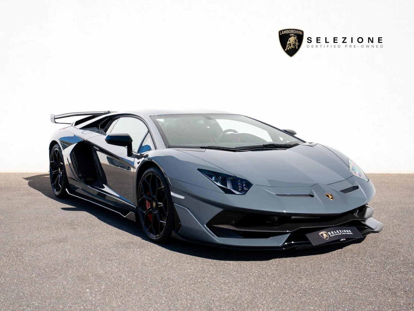 Lamborghini Aventador SVJ, full-car front three-quarter view.