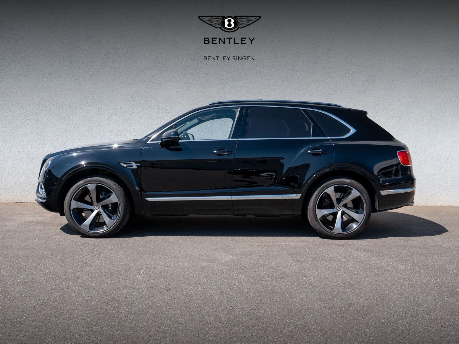 Bentley Bentayga V8, 2/10
