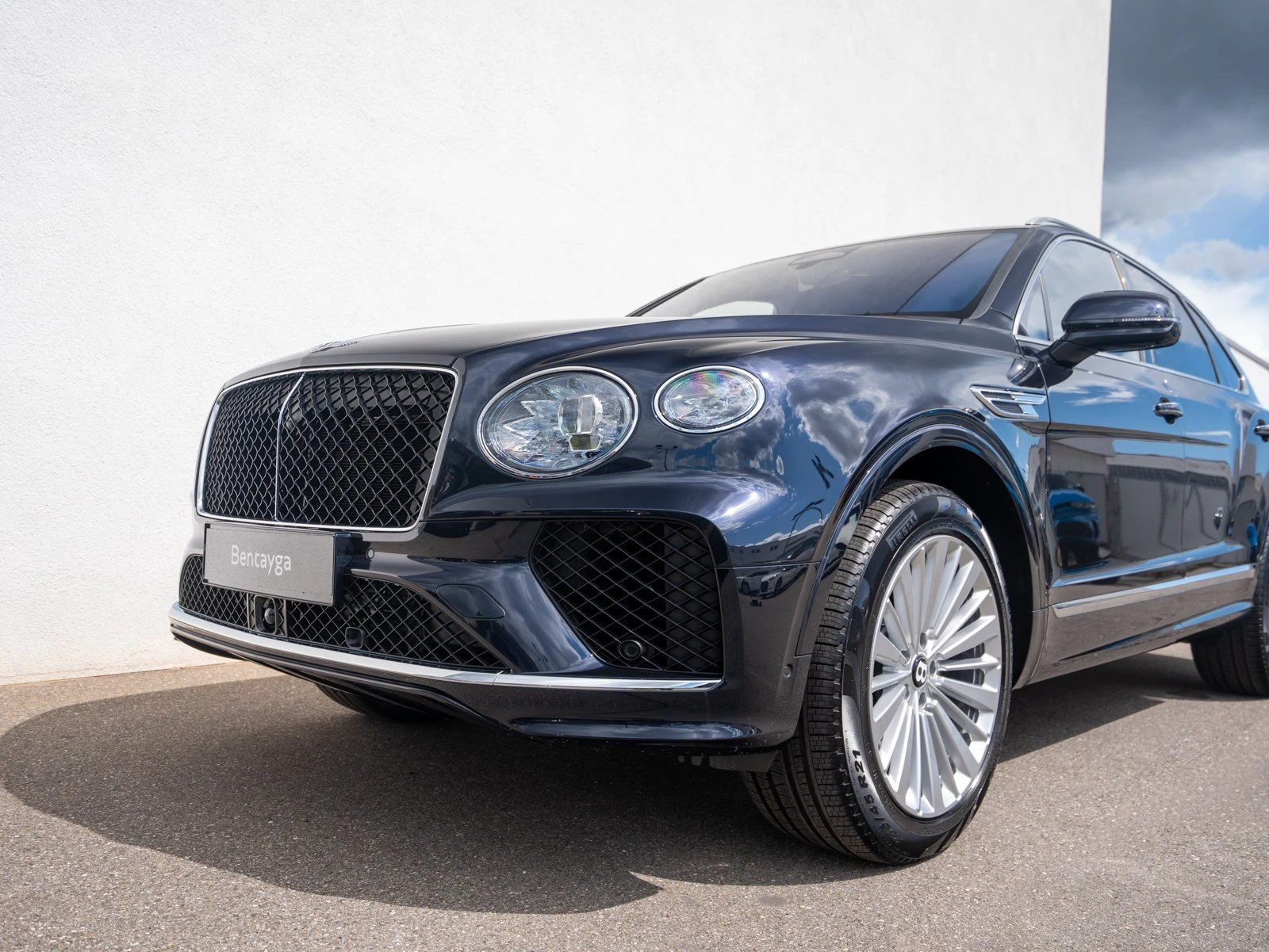 Bentley Bentayga V8, 7/10