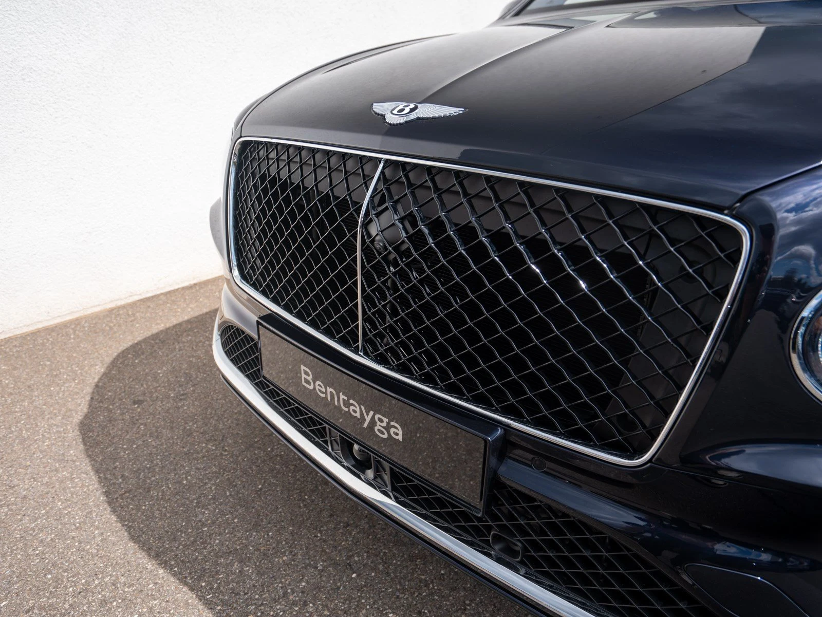 Bentley Bentayga V8, 8/10