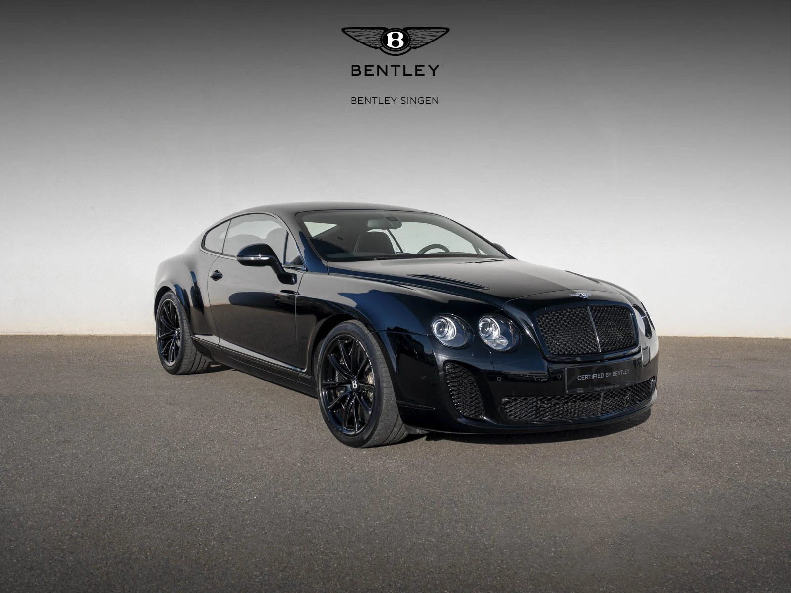 Bentley Continental Supersports, full-car front three-quarter view.