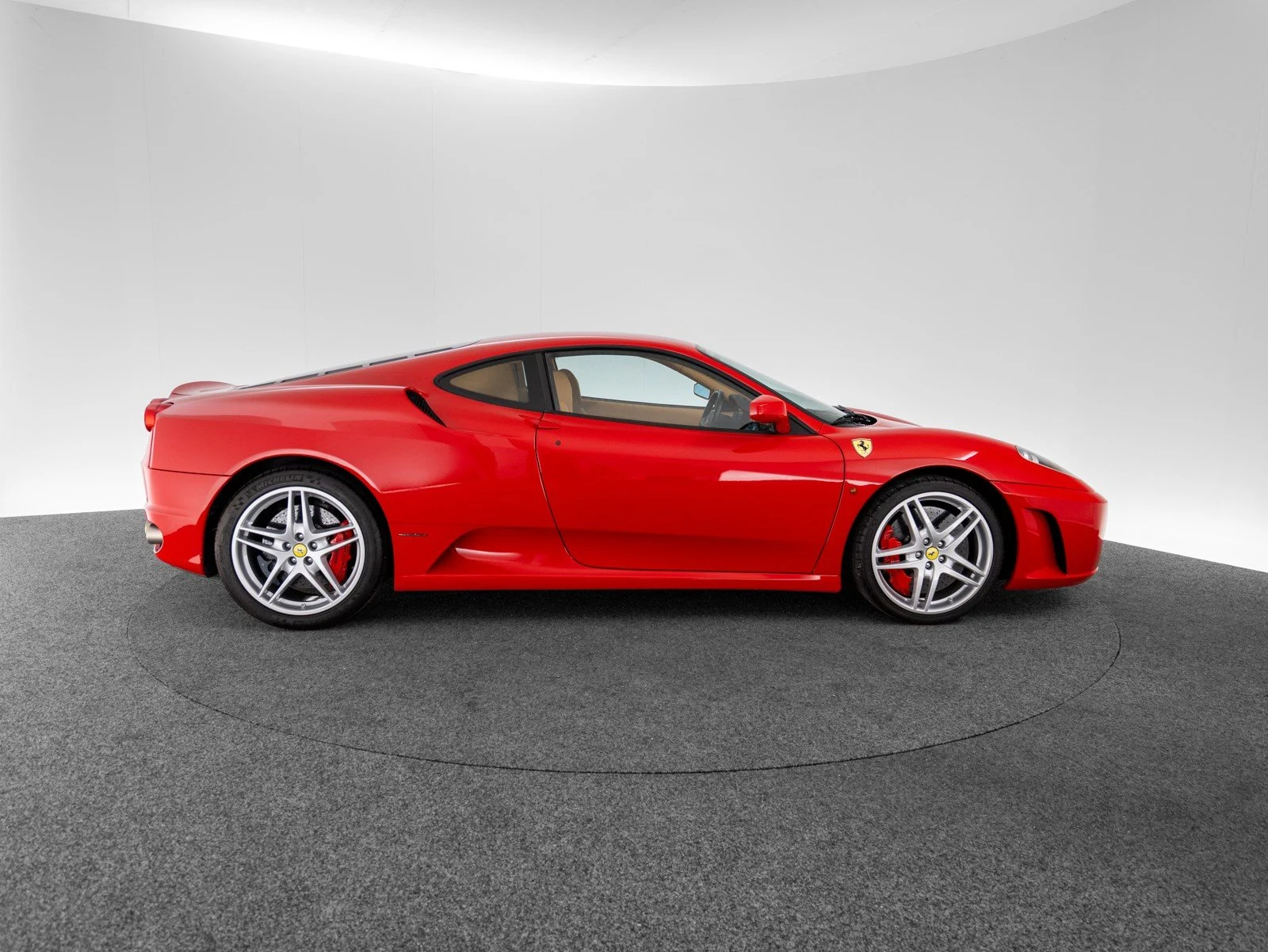 Ferrari F430, 4/10