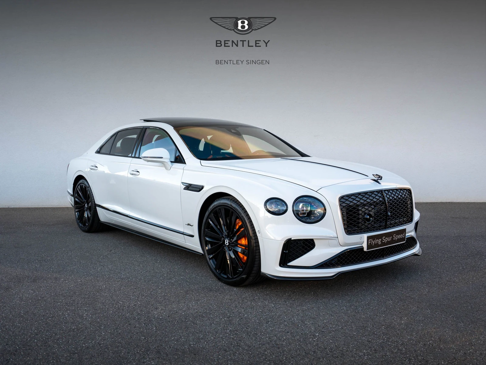 Bentley Flying Spur Speed, full-car front three-quarter view.