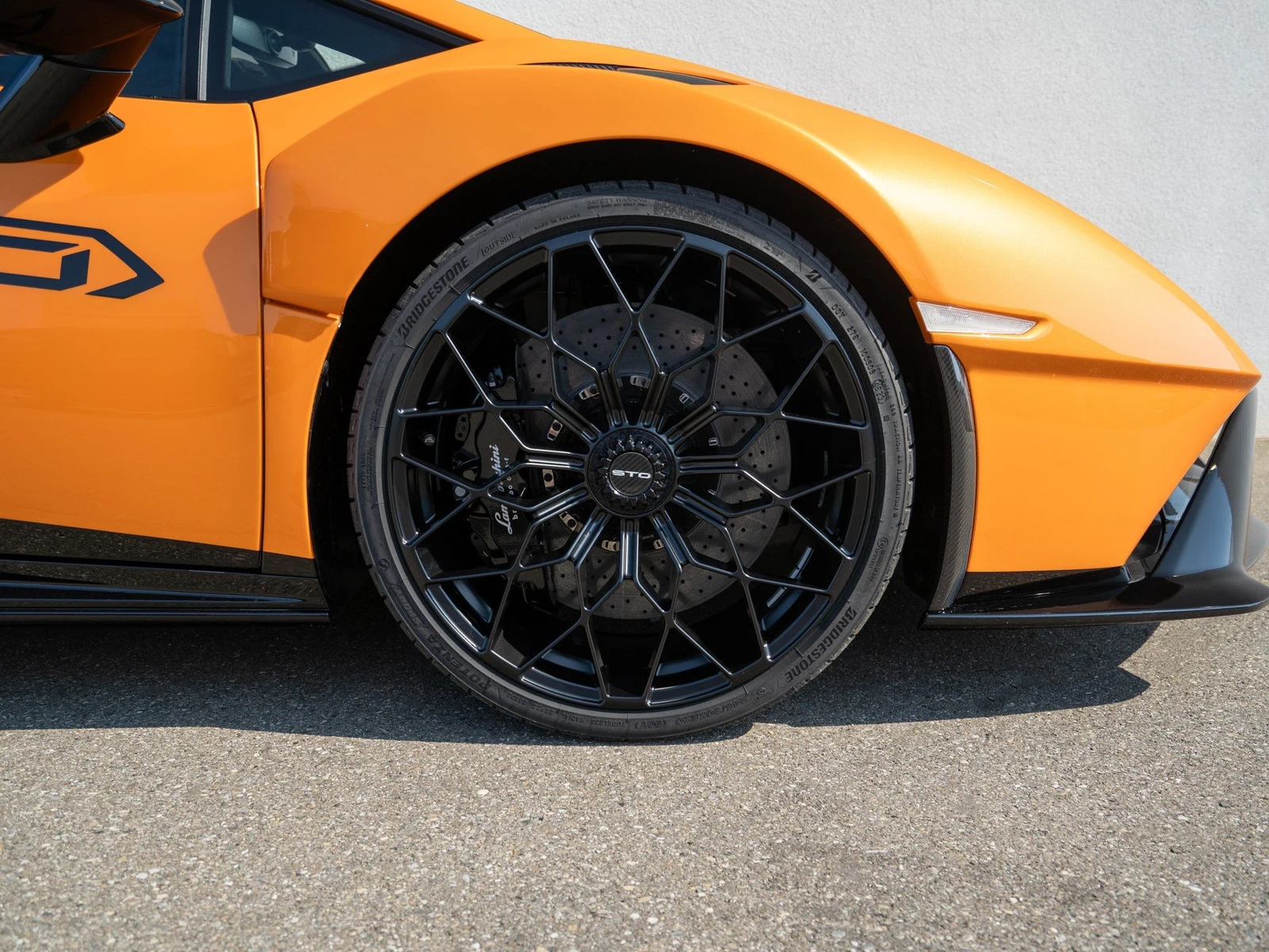 Lamborghini Huracán STO, 9/10