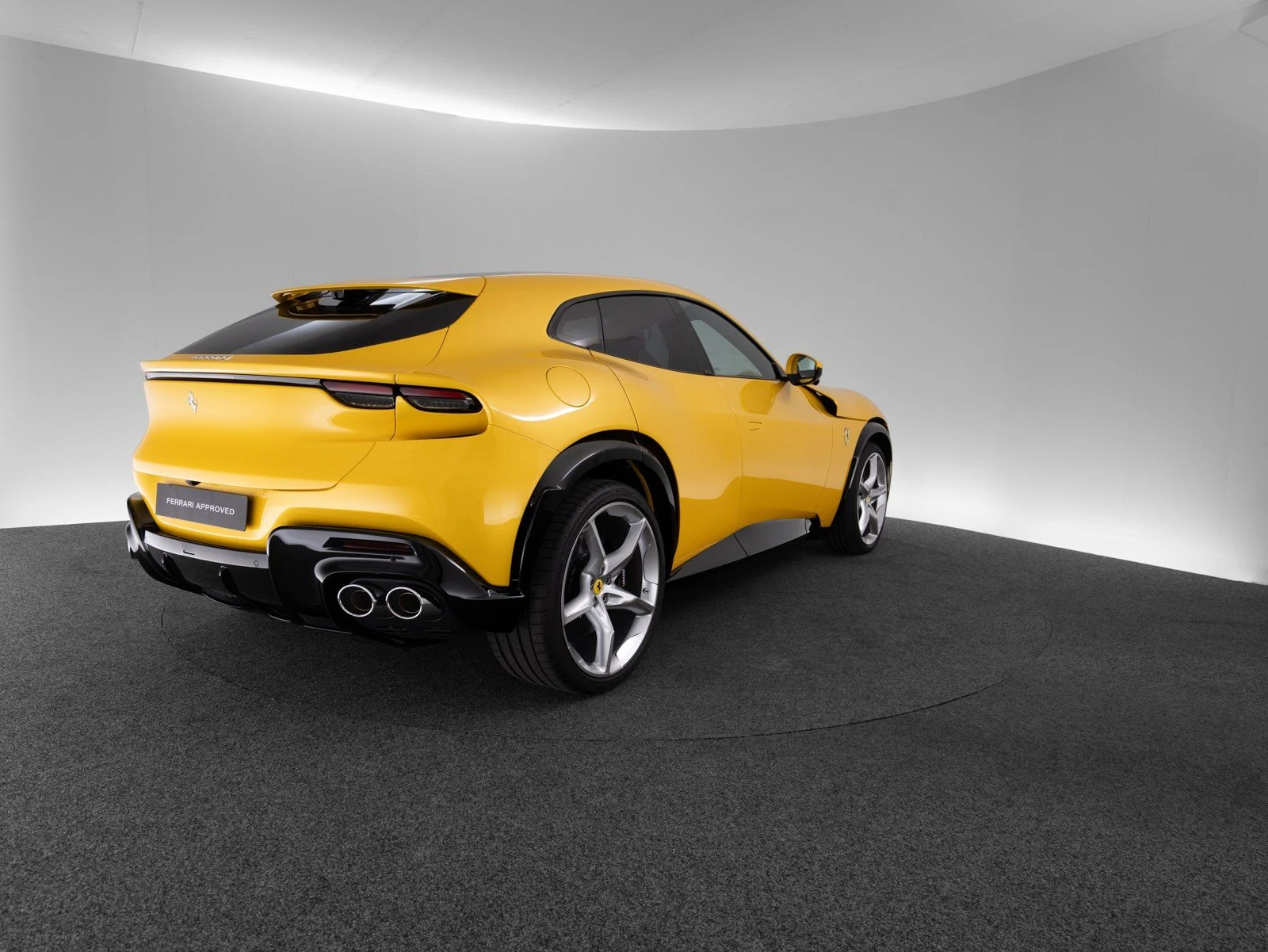 Ferrari Purosangue, 5/10