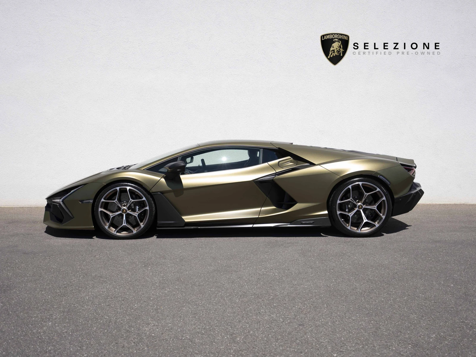 Lamborghini Revuelto, 5/10