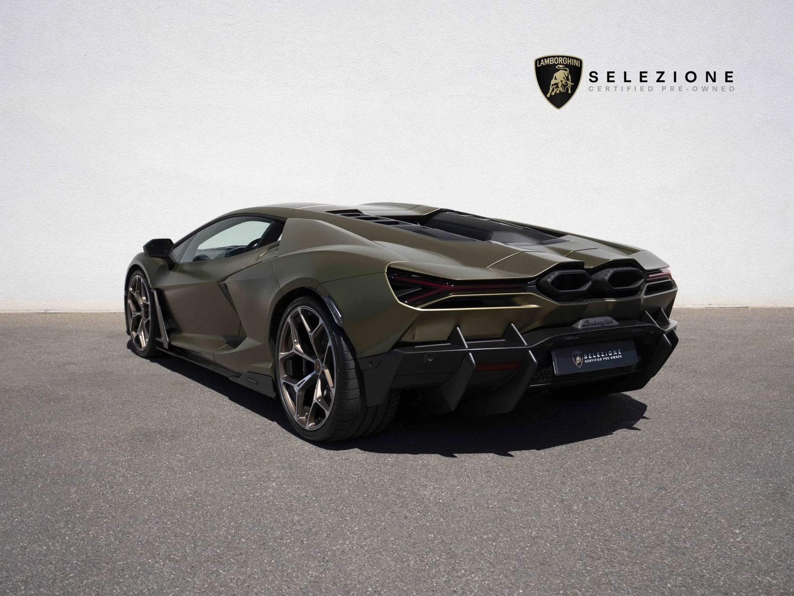 Lamborghini Revuelto, 6/10