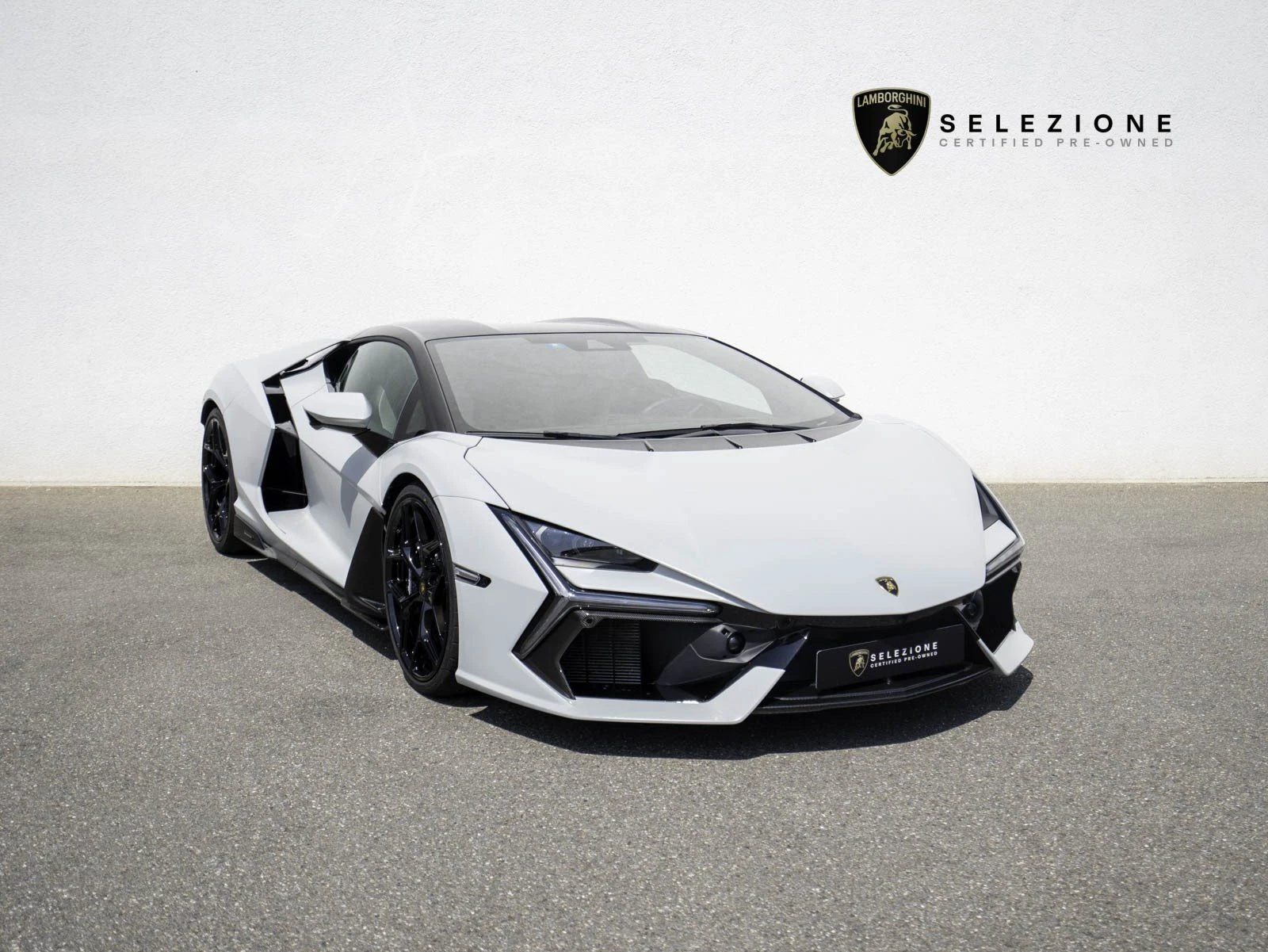 Lamborghini Revuelto, full-car front three-quarter view.