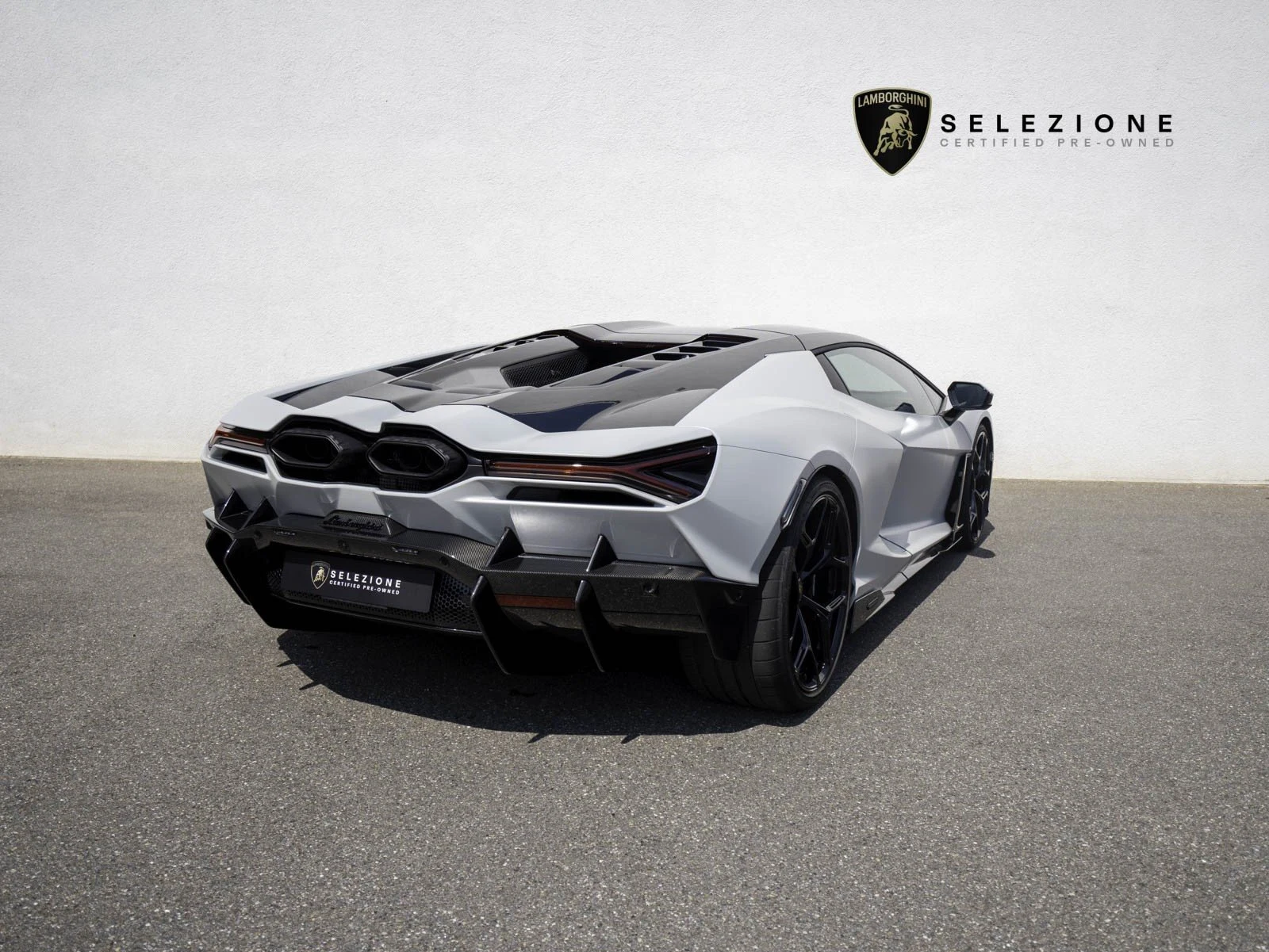 Lamborghini Revuelto, 3/10
