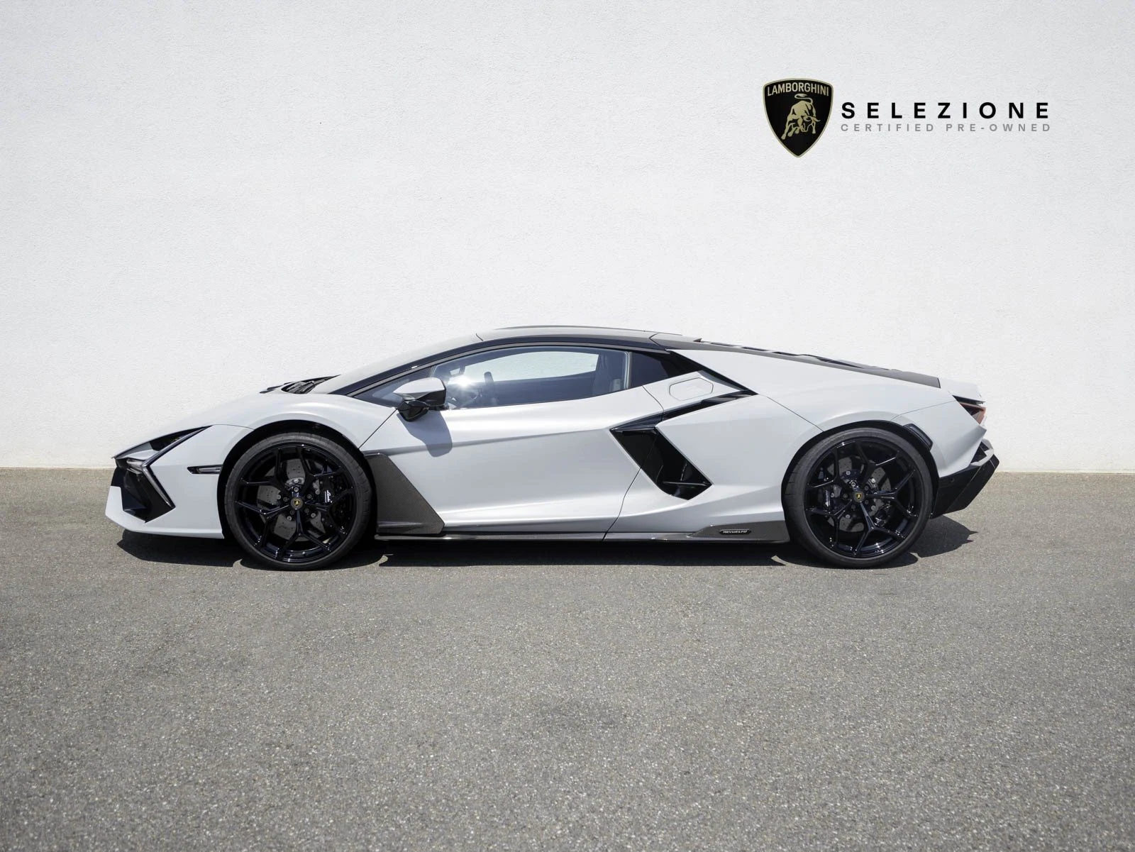 Lamborghini Revuelto, 7/10