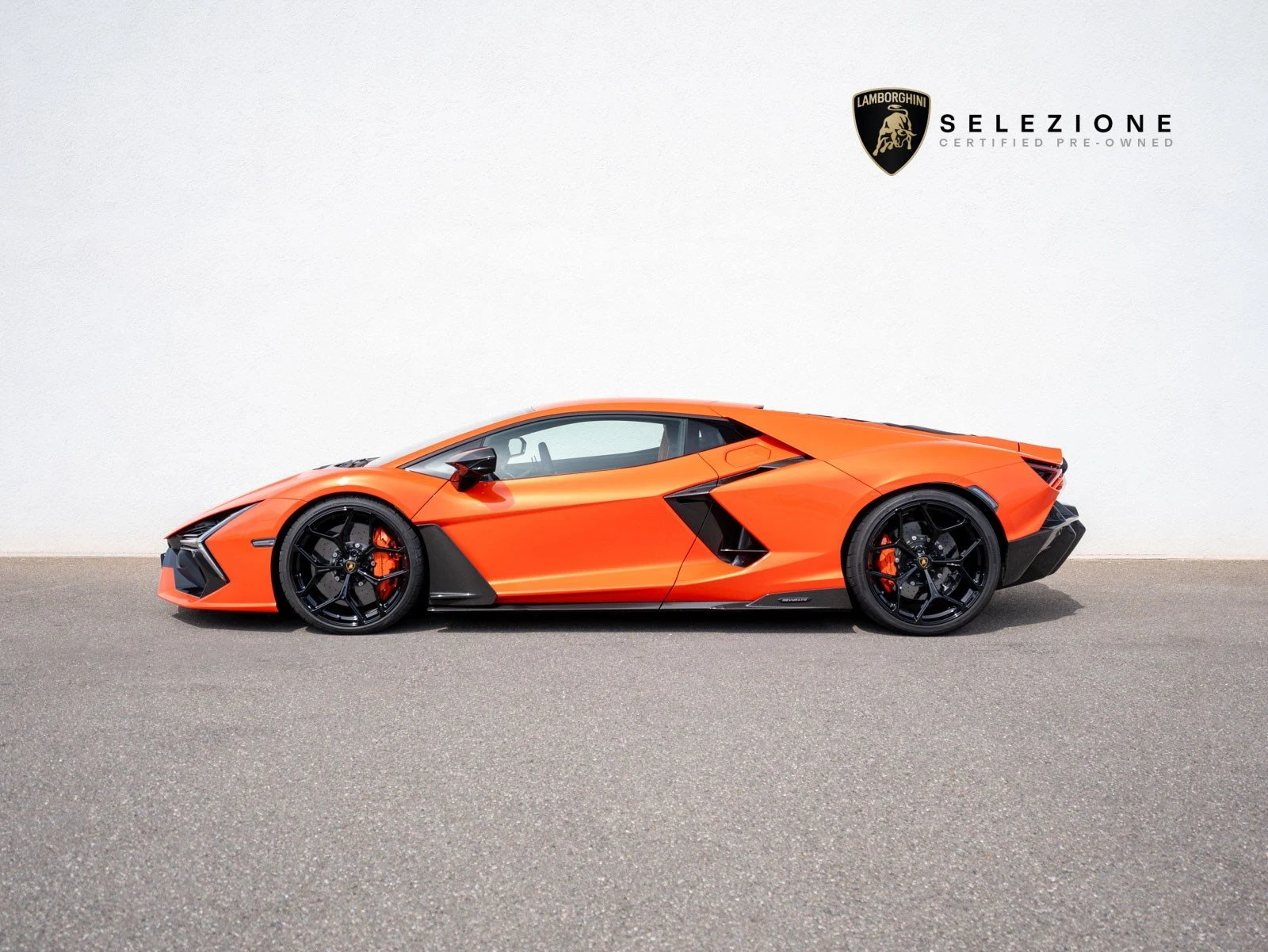 Lamborghini Revuelto, 7/10
