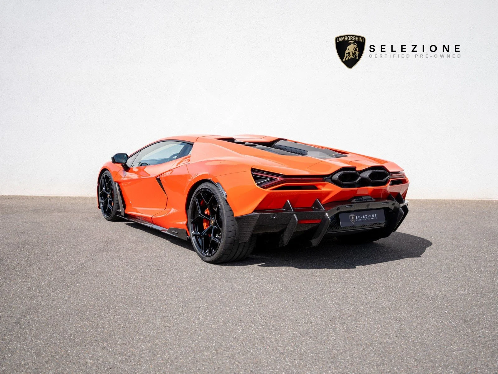 Lamborghini Revuelto, 8/10