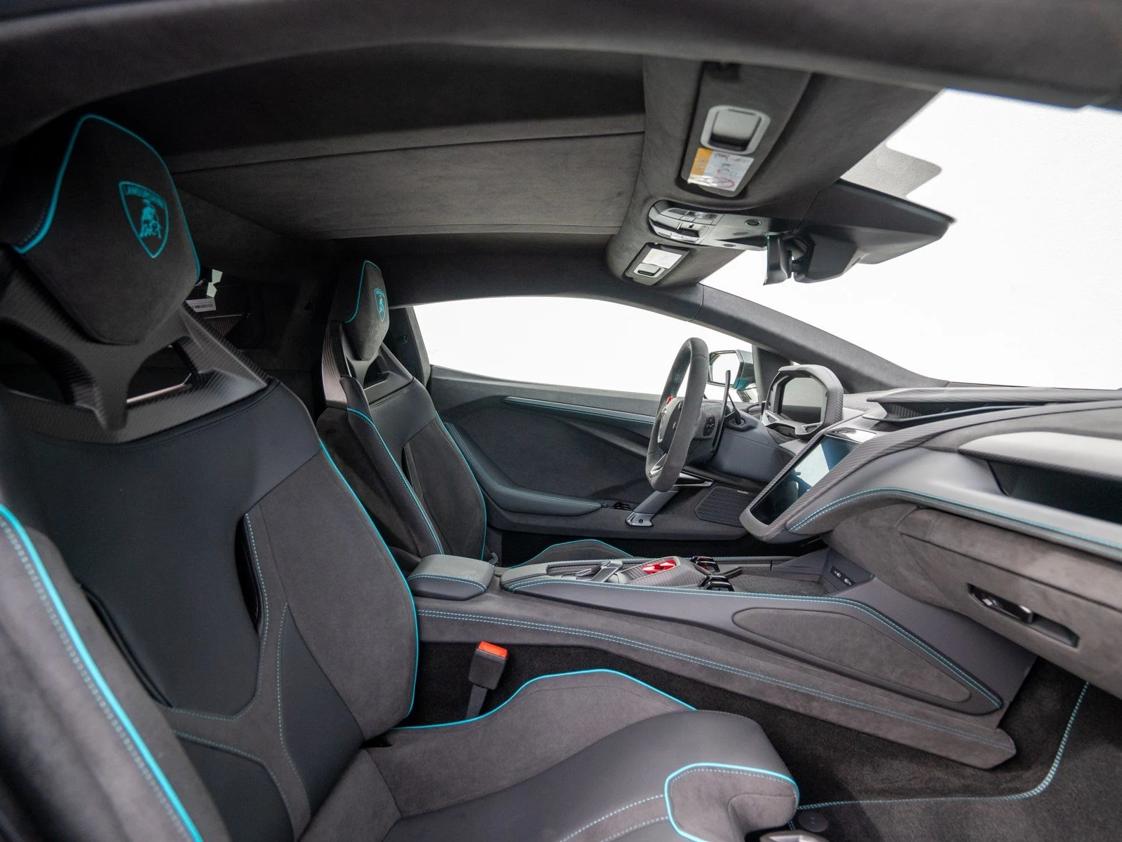 Lamborghini Revuelto, 9/10