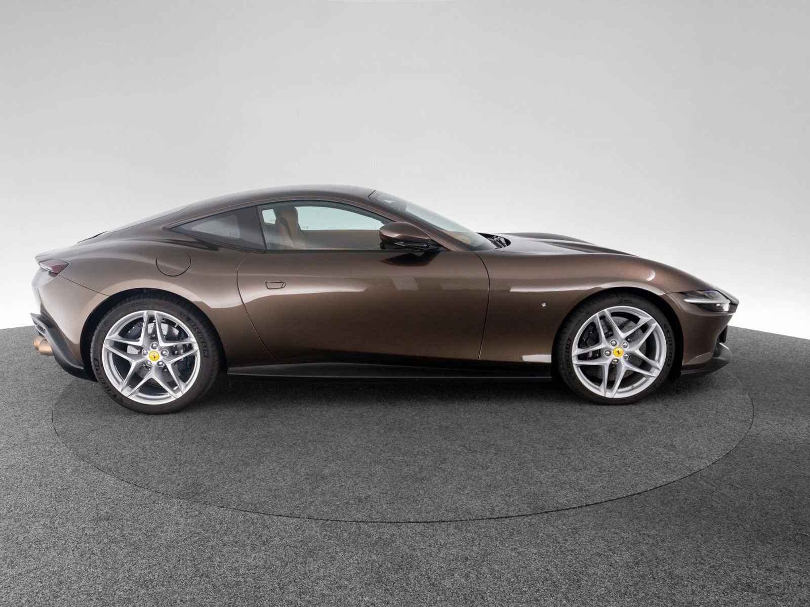 Ferrari Roma, 4/10