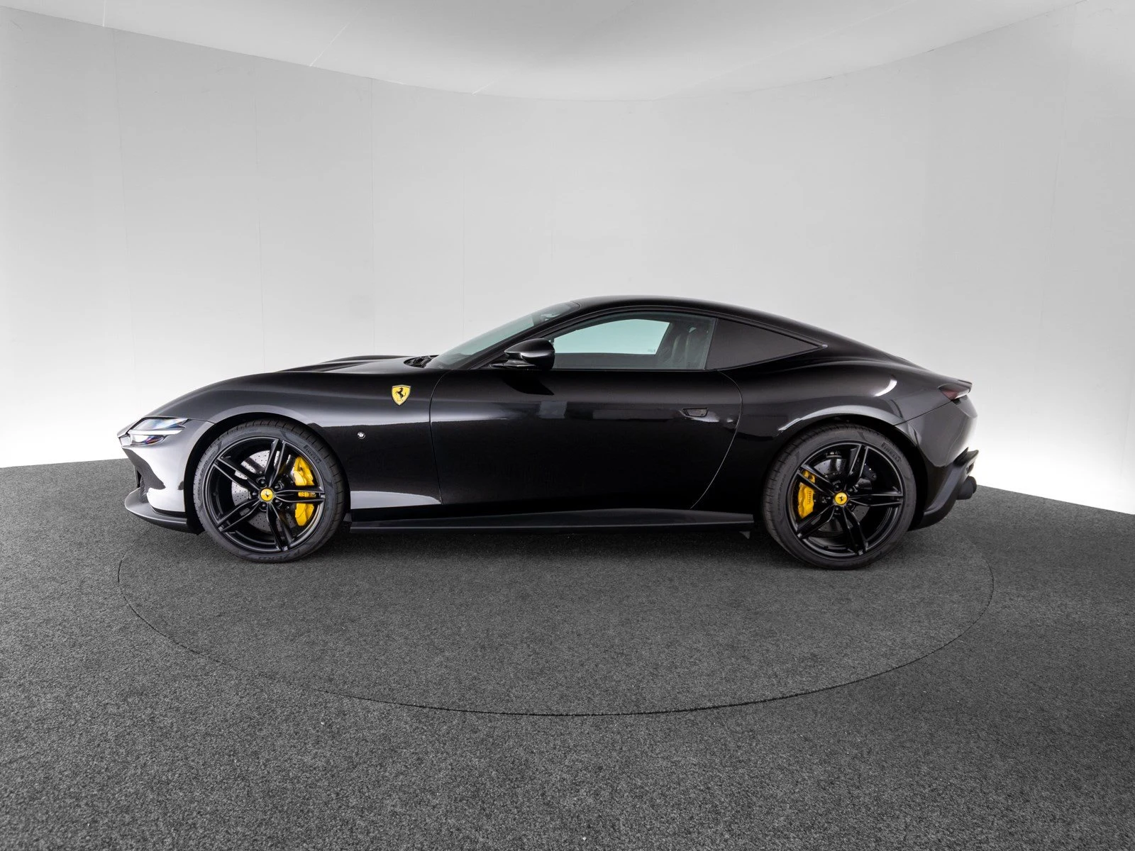 Ferrari Roma, 2/10