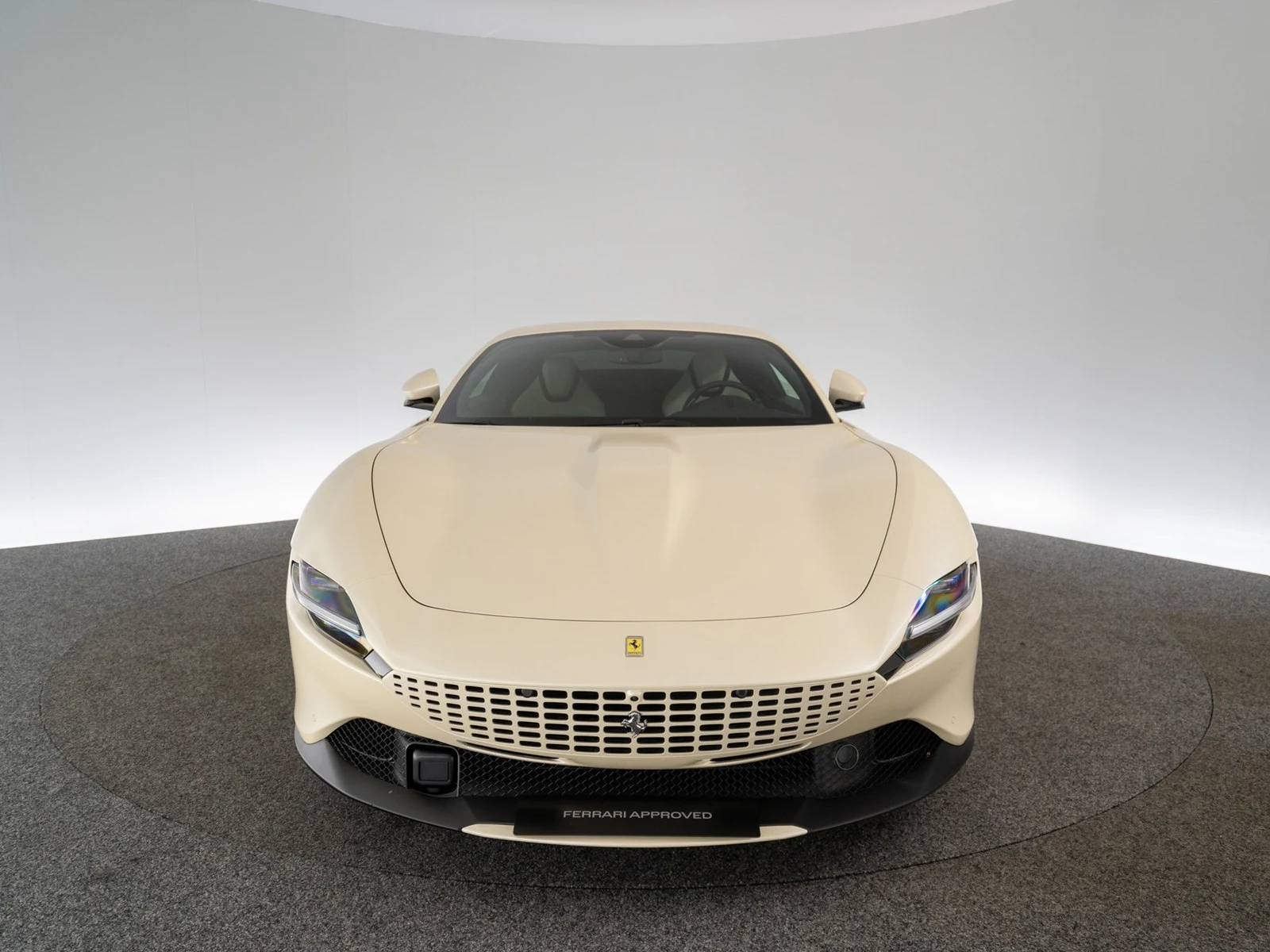 Ferrari Roma, 2/10