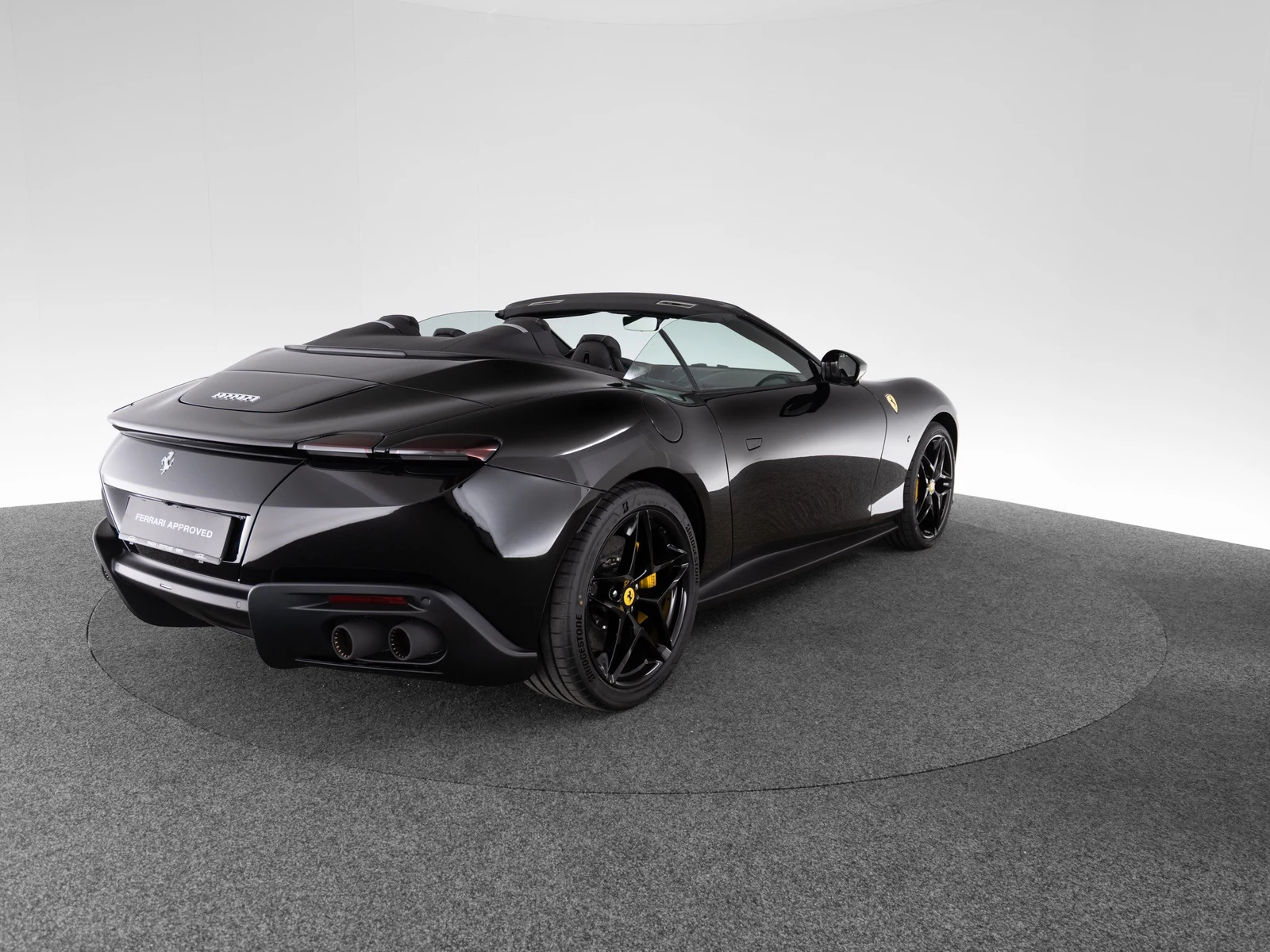 Ferrari Roma Spider, 5/10