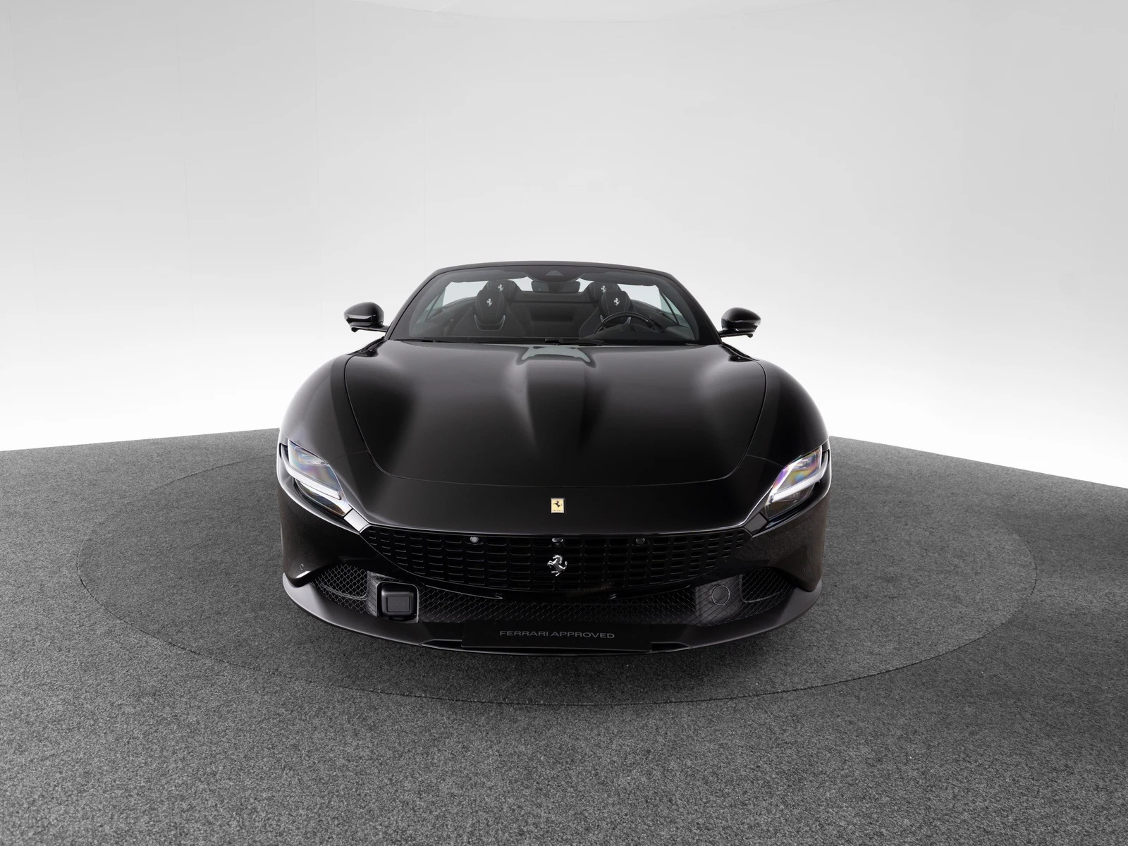 Ferrari Roma Spider, 8/10