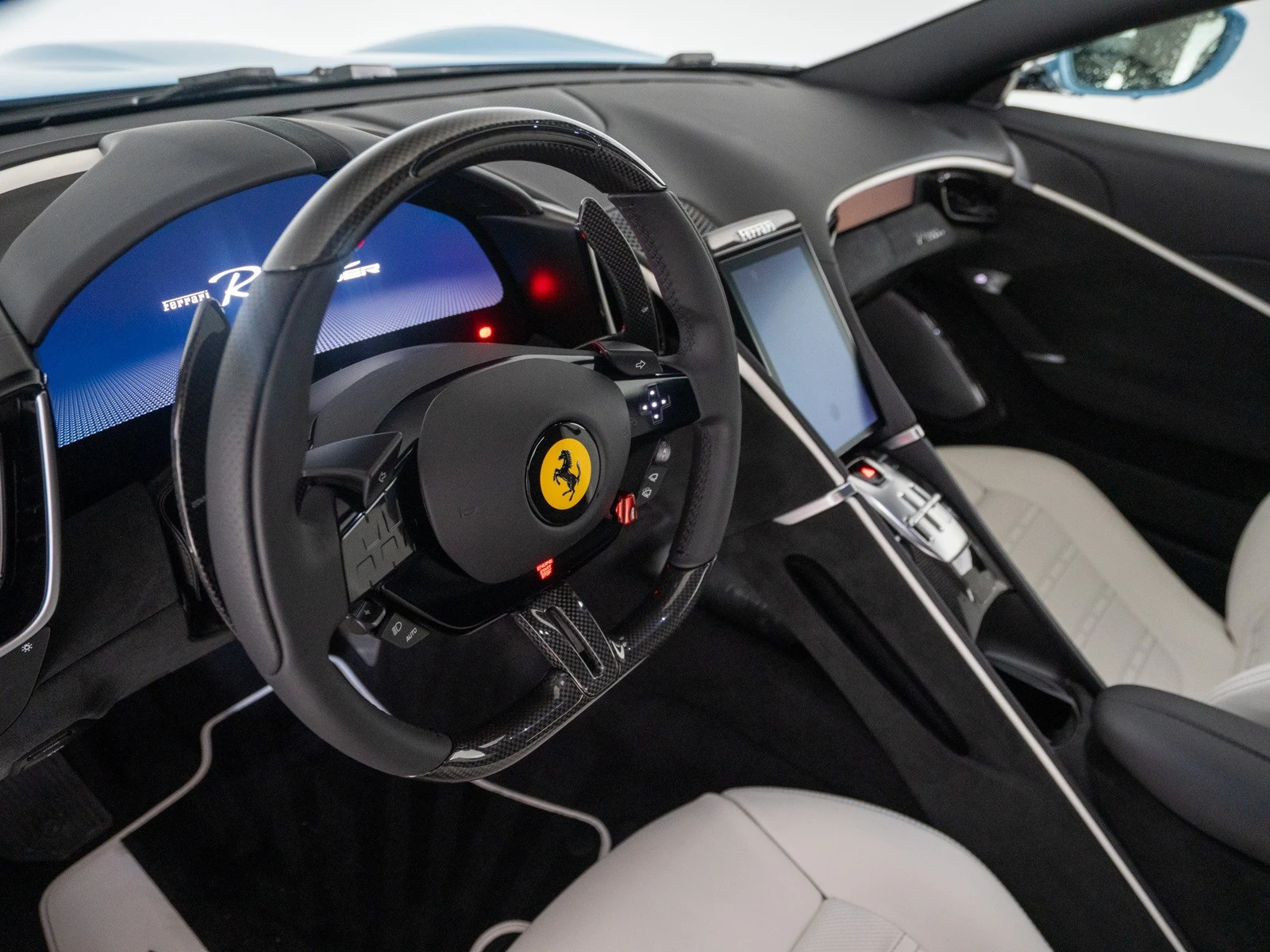 Ferrari Roma Spider, 9/10