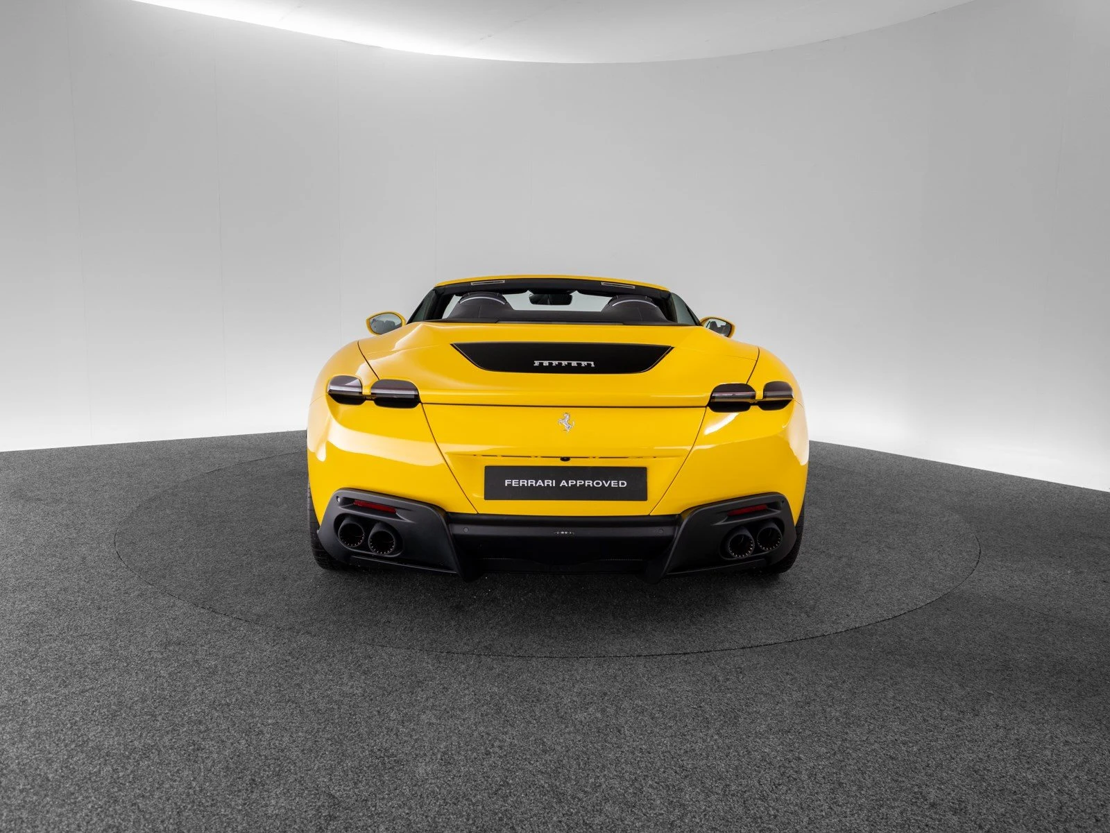 Ferrari Roma Spider, 4/10