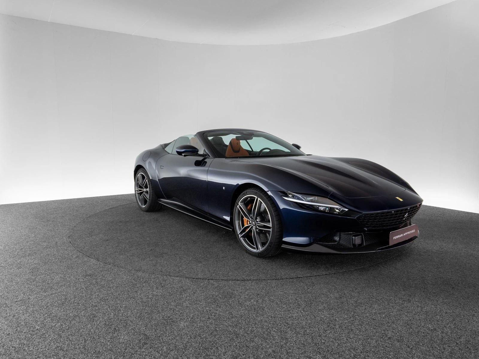 Ferrari Roma Spider, 7/10