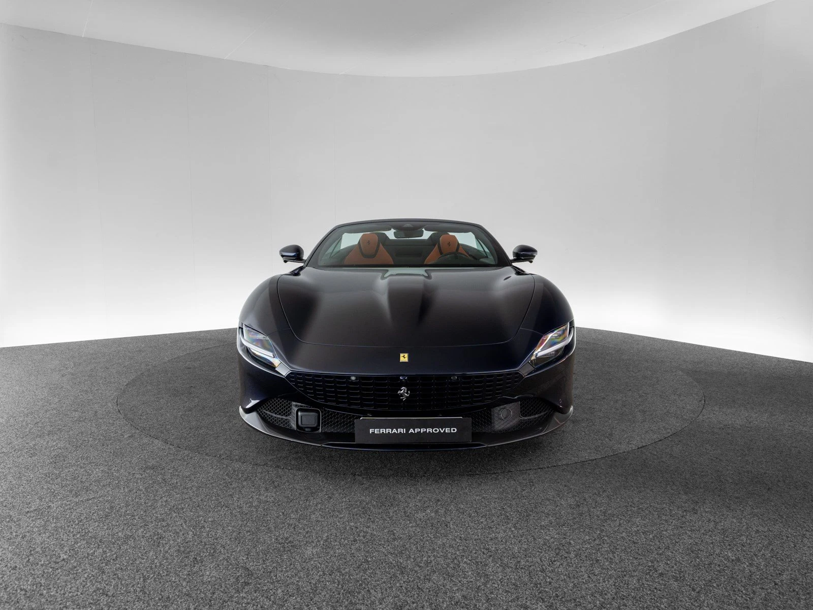 Ferrari Roma Spider, 8/10
