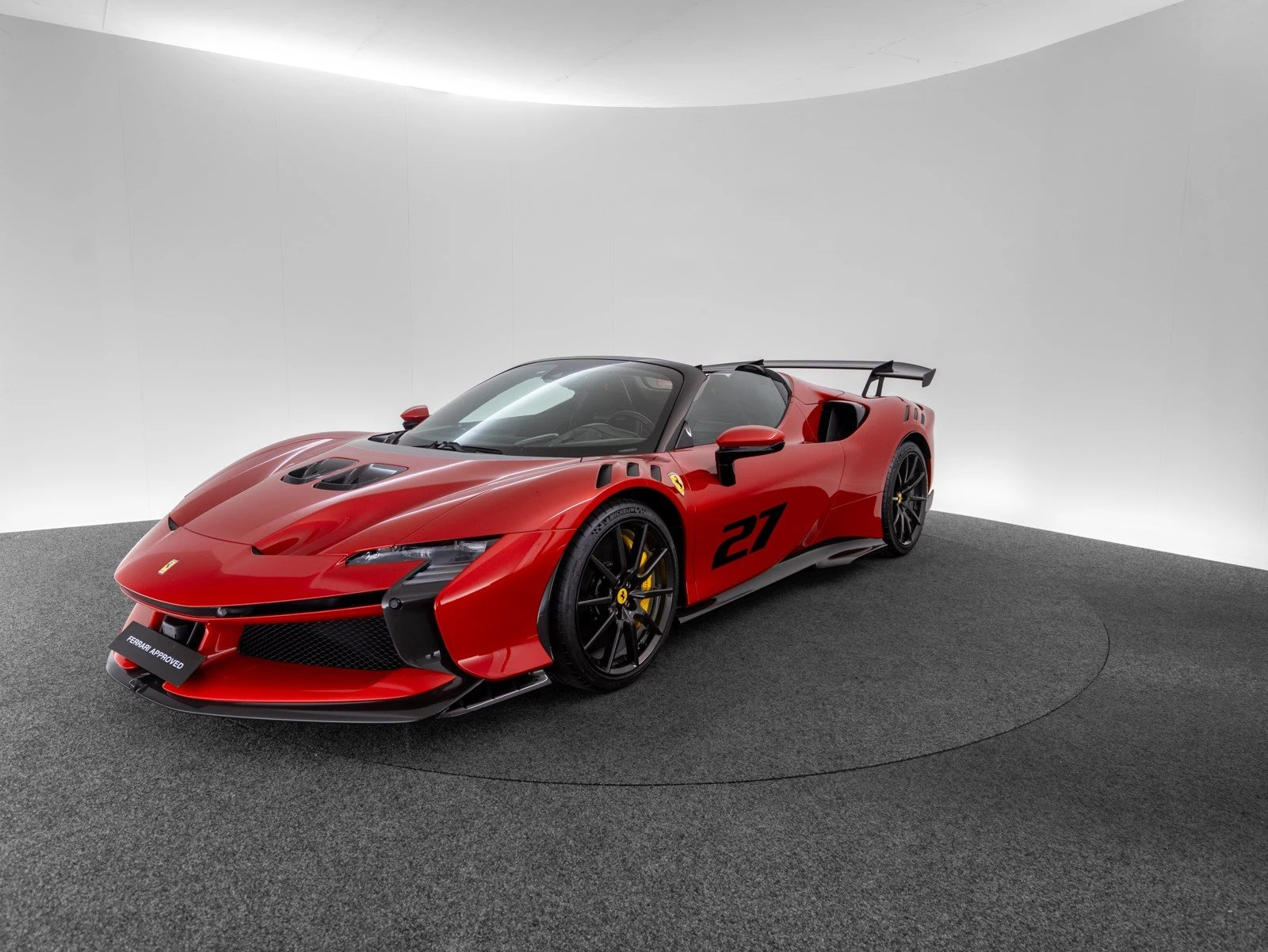 Ferrari SF90 XX Spider, full-car front three-quarter view.