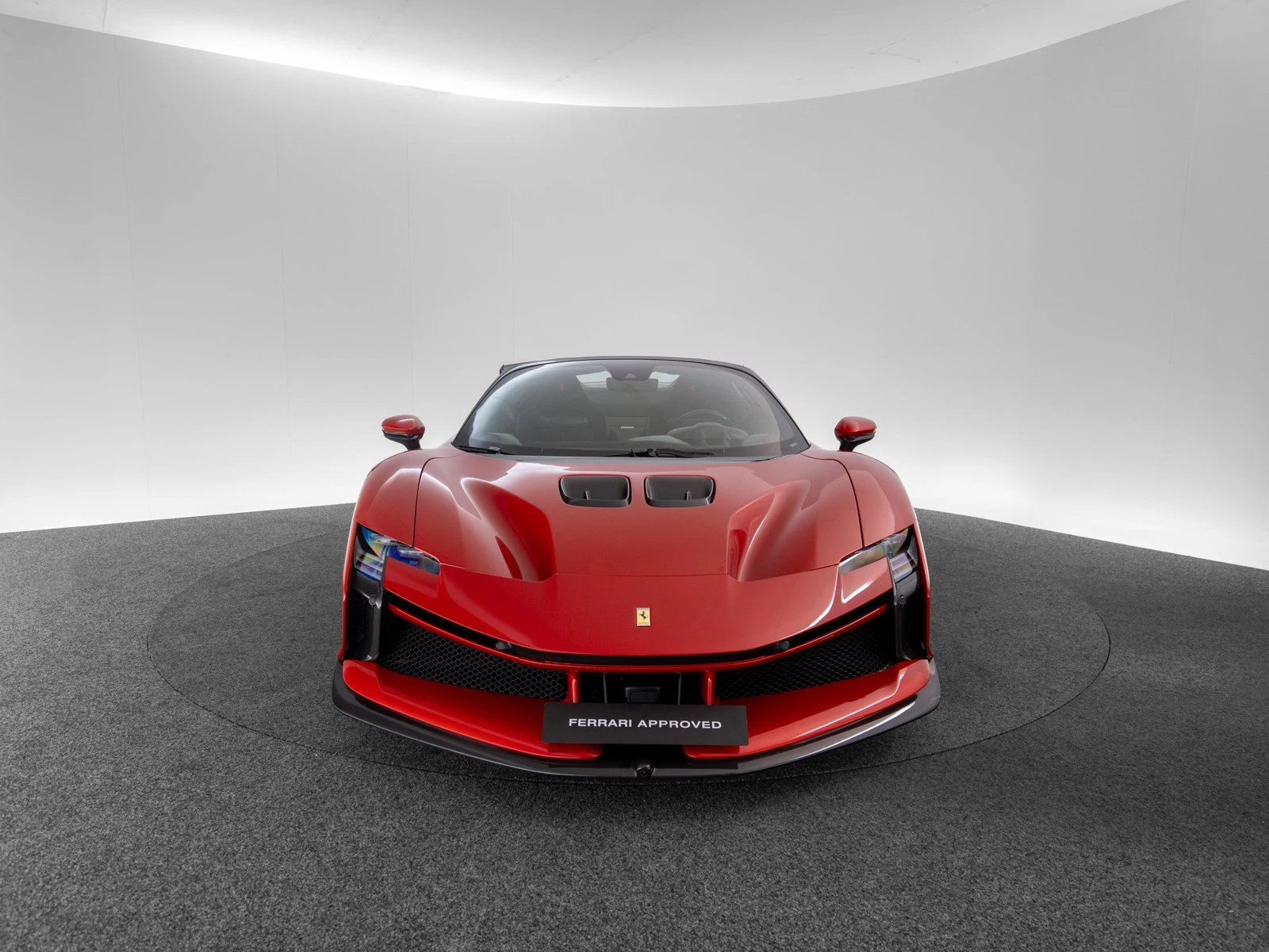 Ferrari SF90 XX Spider, 2/10