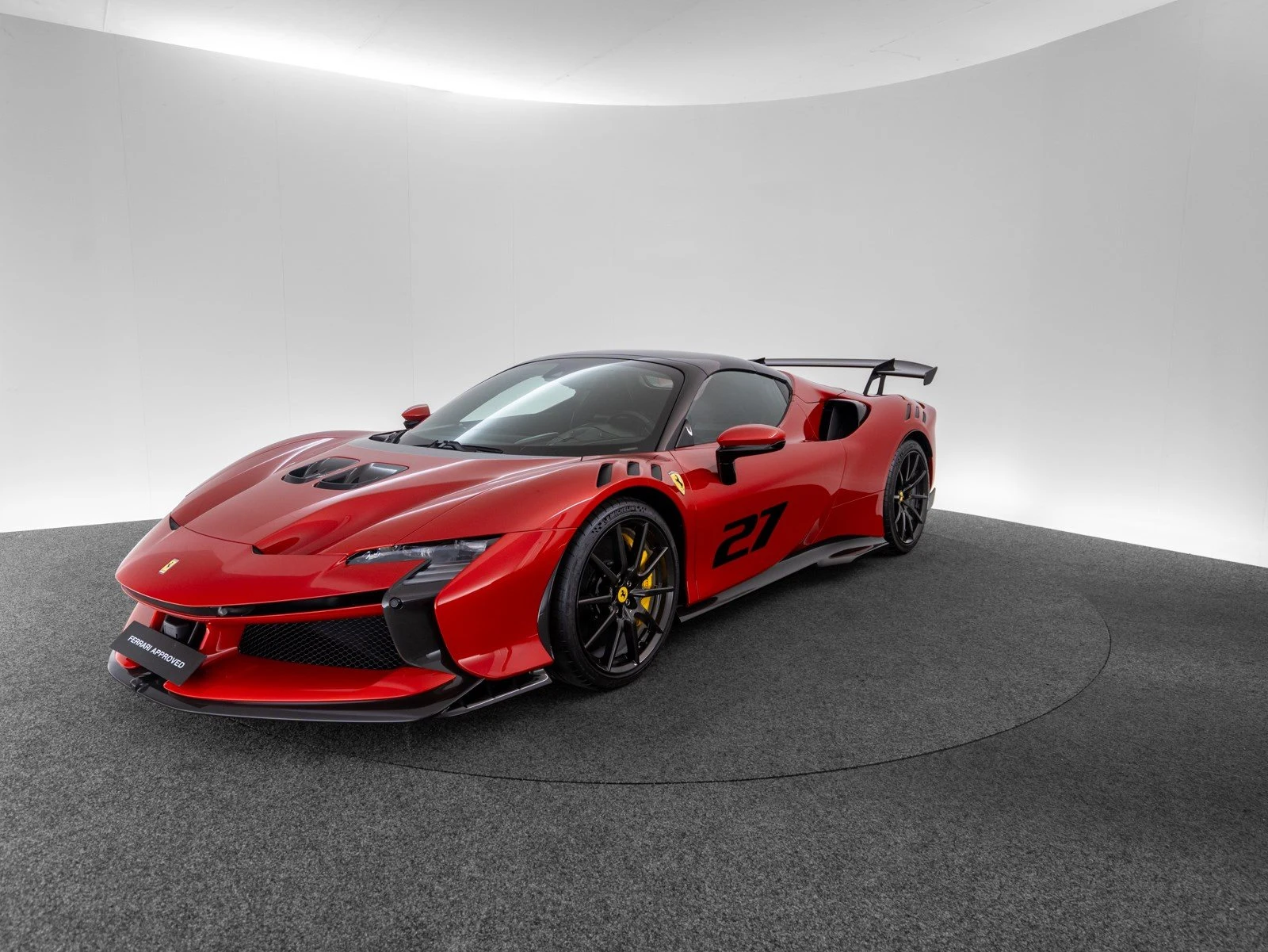 Ferrari SF90 XX Spider, 9/10
