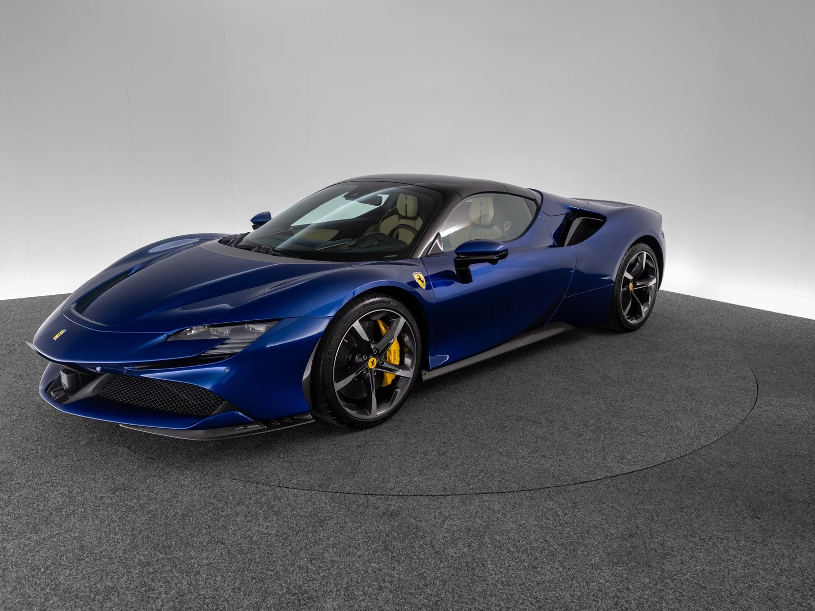 Ferrari SF90 Spider, 5/10