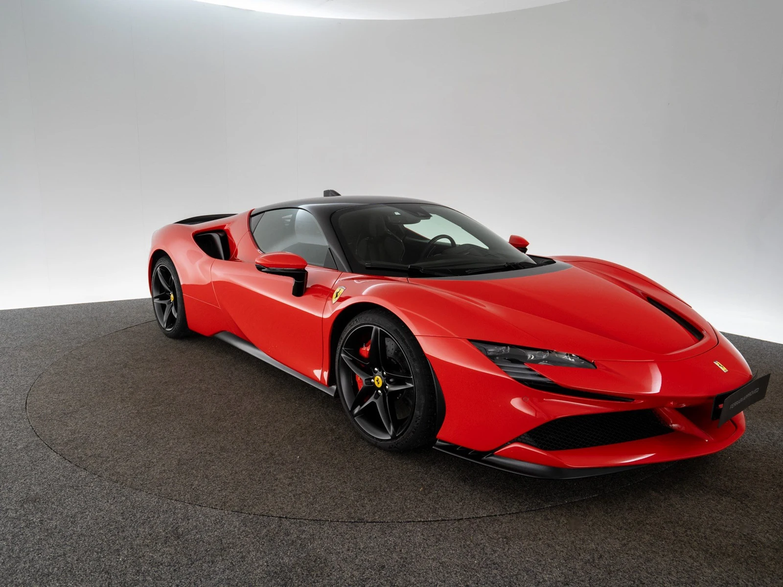 Ferrari SF90 Stradale Assetto Fiorano, 3/10