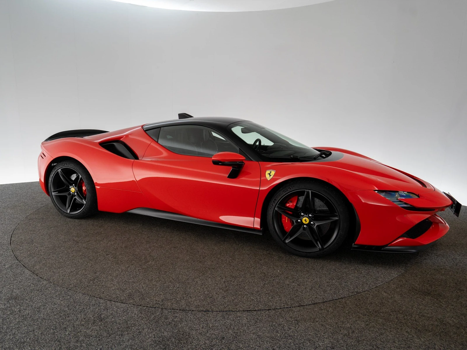 Ferrari SF90 Stradale Assetto Fiorano, 5/10