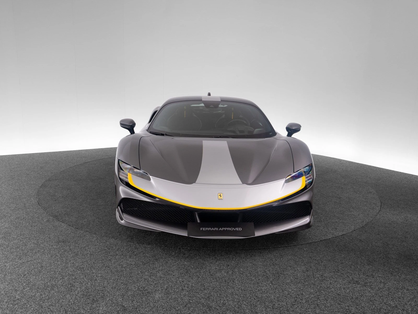 Ferrari SF90 Stradale Assetto Fiorano, 4/10