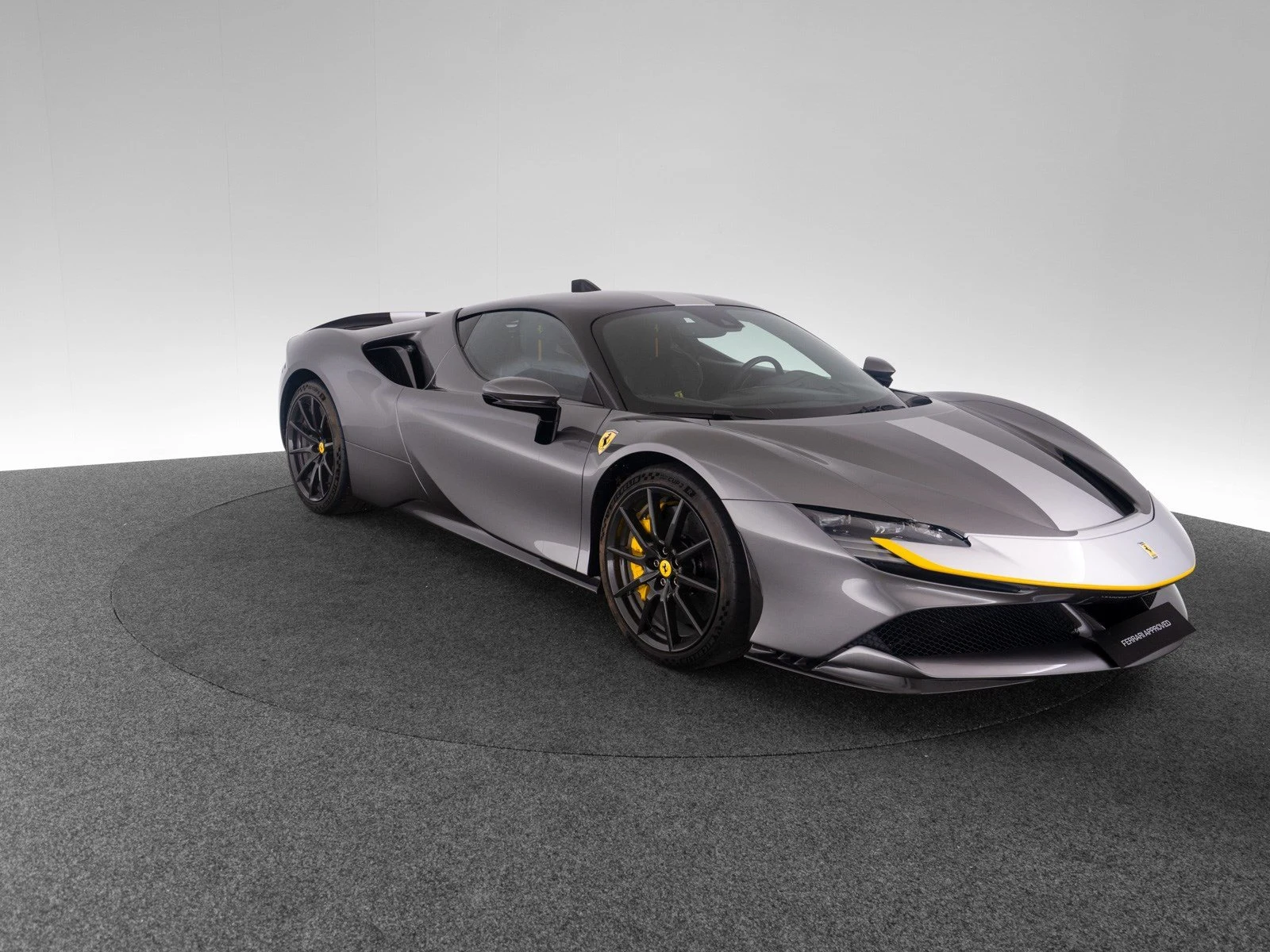 Ferrari SF90 Stradale Assetto Fiorano, 7/10