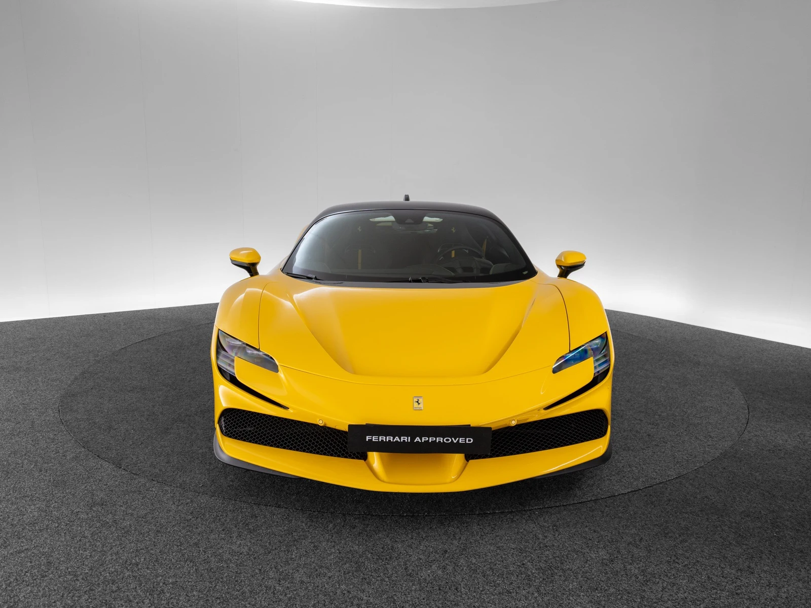Ferrari SF90 Stradale, 2/10