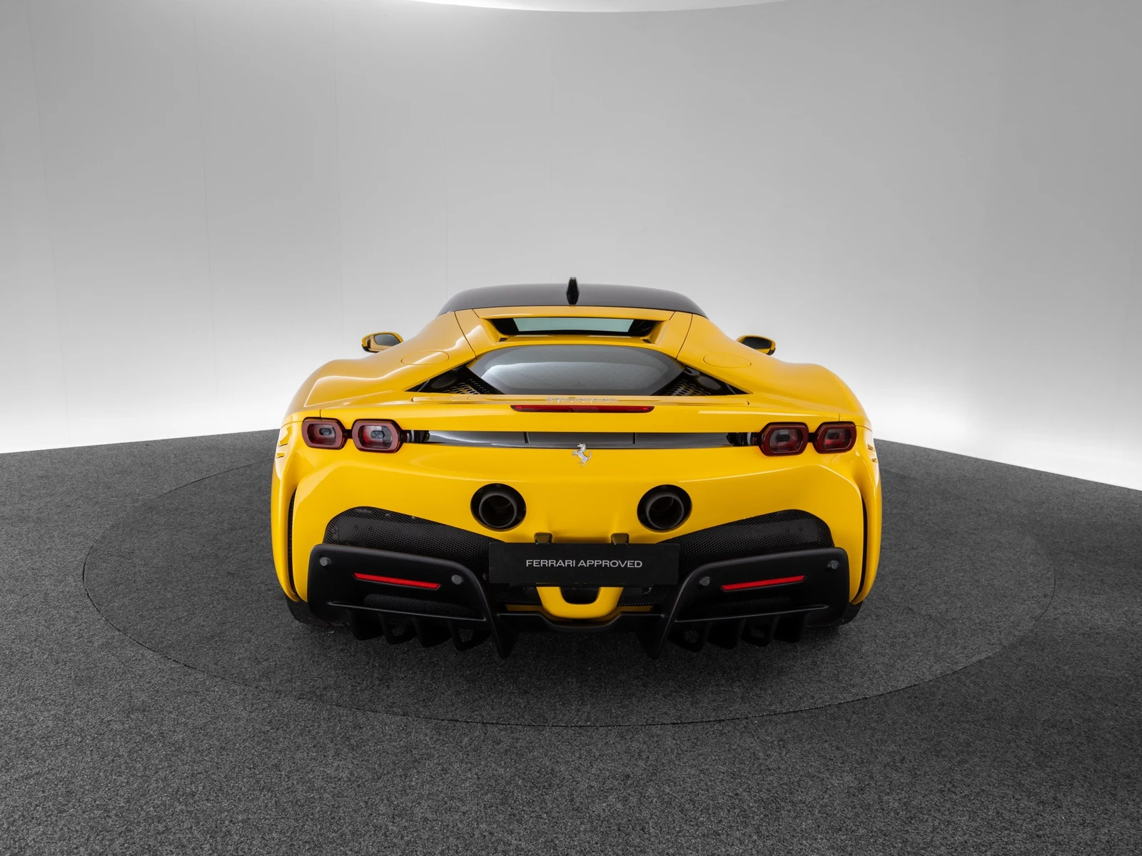 Ferrari SF90 Stradale, 8/10