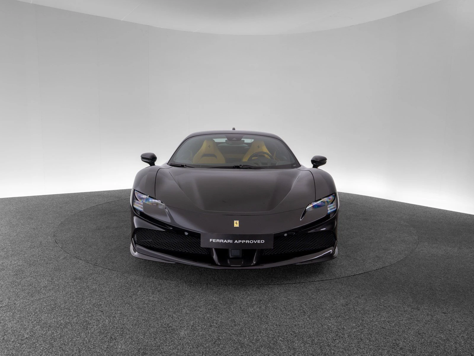 Ferrari SF90 Stradale, 2/10