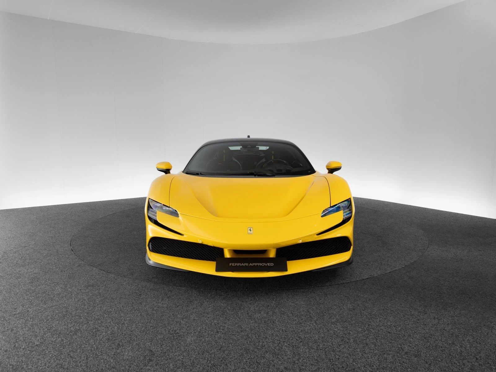 Ferrari SF90 Stradale, 2/10