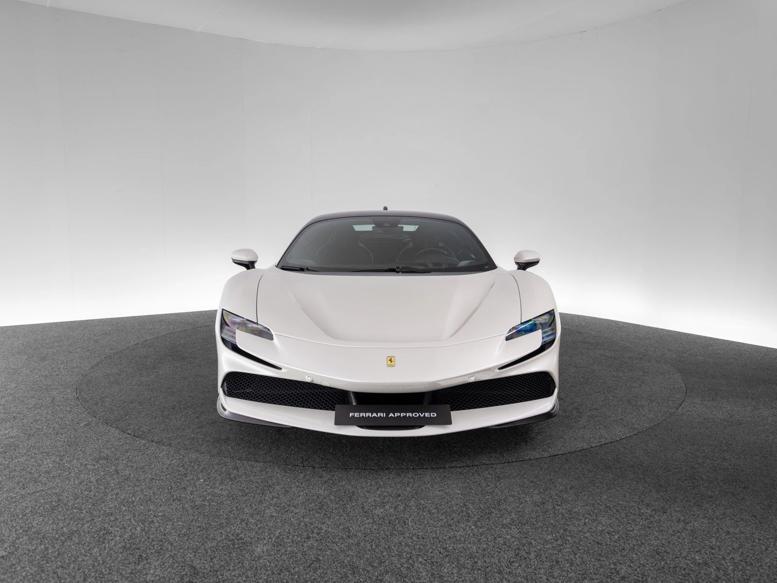 Ferrari SF90 Stradale Assetto Fiorano, 2/10