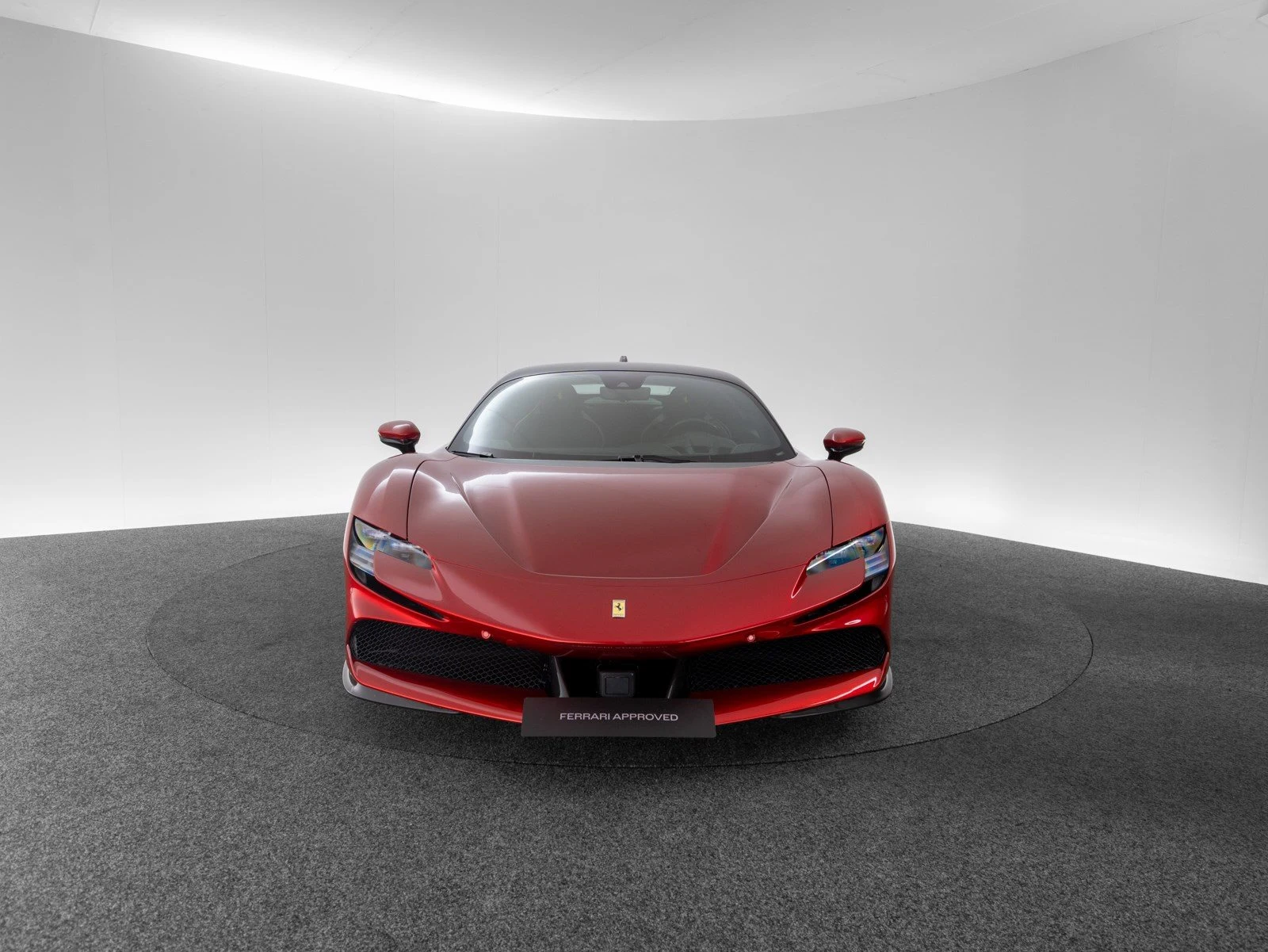 Ferrari SF90 Stradale, 2/10
