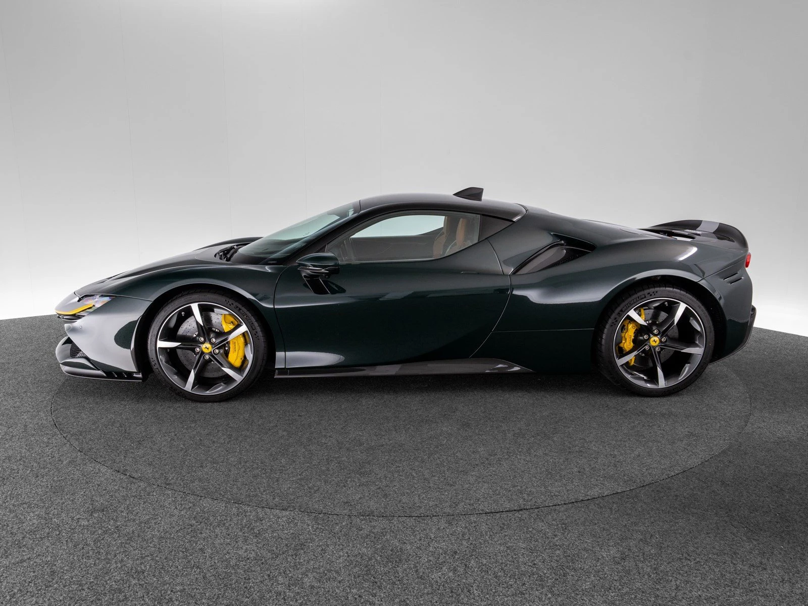 Ferrari SF90 Stradale Assetto Fiorano, 4/10