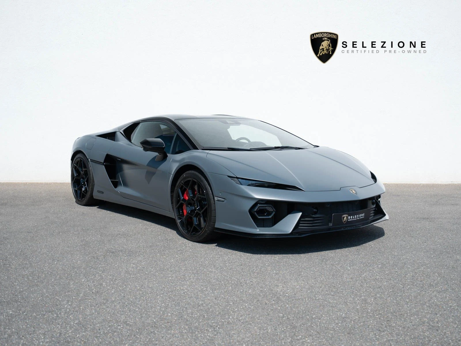Lamborghini Temerario, full-car front three-quarter view.