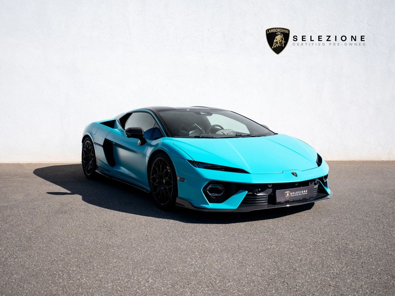 Lamborghini Temerario, full-car front three-quarter view.