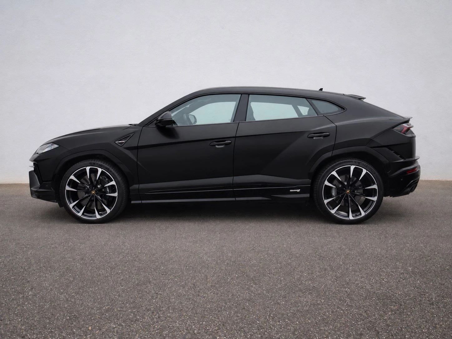 Lamborghini Urus S, 7/10