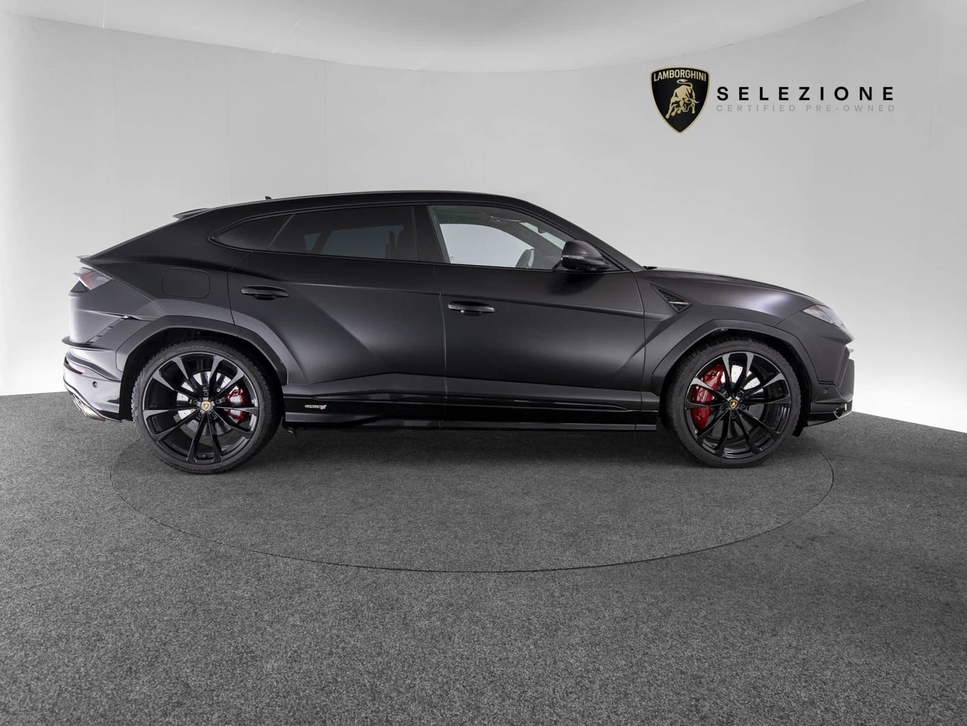 Lamborghini Urus S, 2/10