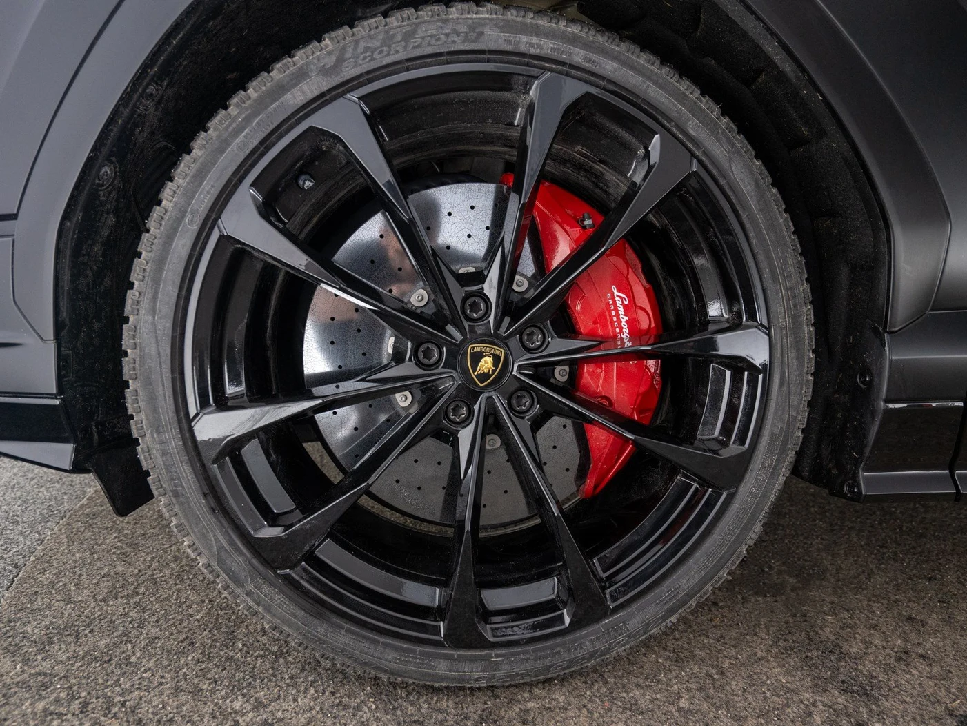 Lamborghini Urus S, 9/10