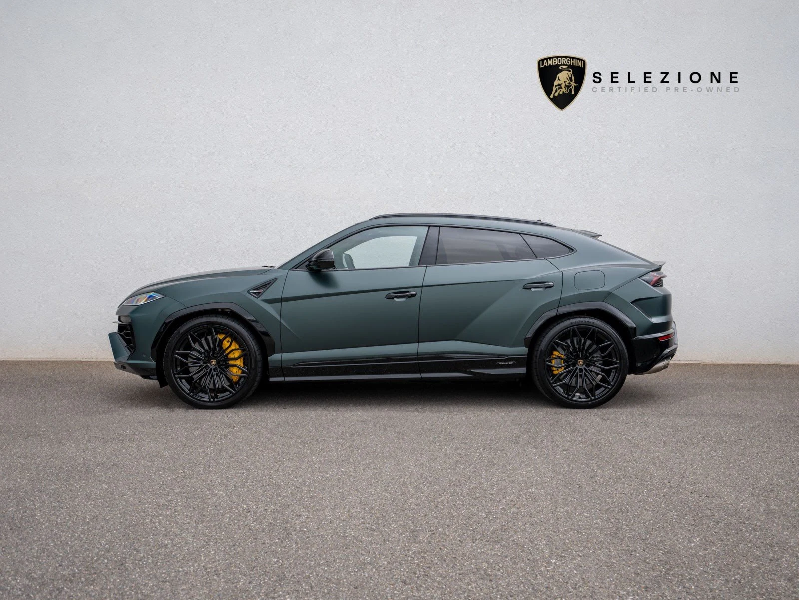 Lamborghini Urus SE, 7/10