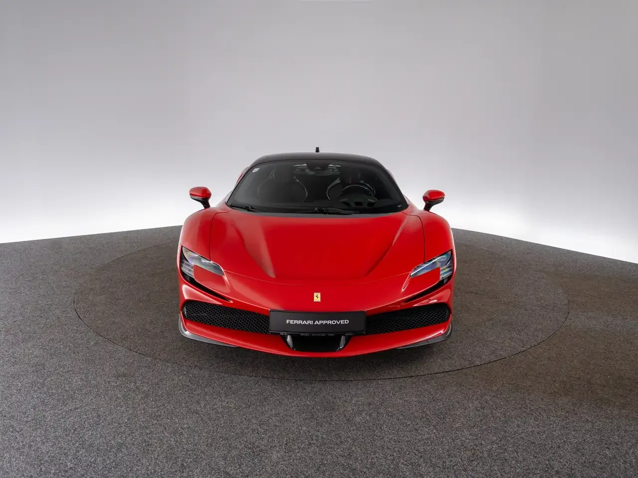 Ferrari SF90 Stradale, 2/10