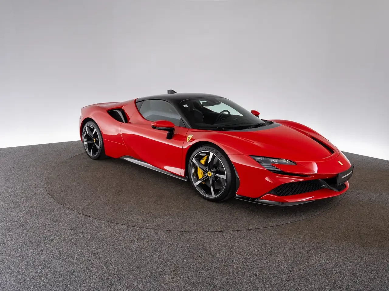 Ferrari SF90 Stradale, 8/10